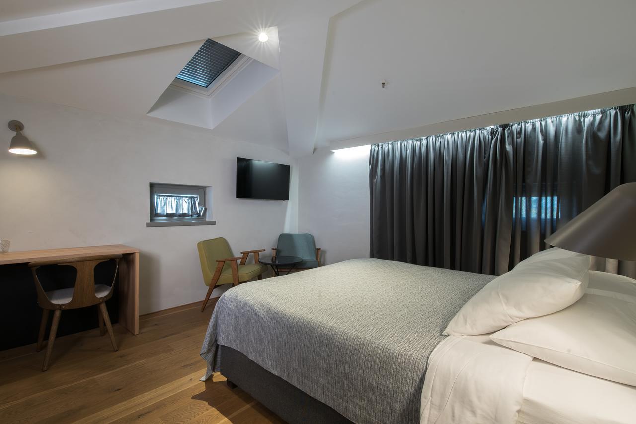 Hotel Peteani Лабин Екстер'єр фото